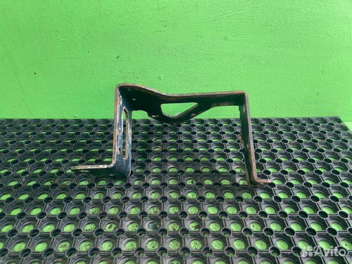 Кронштейн осушителя KAMAZ 5490-T5