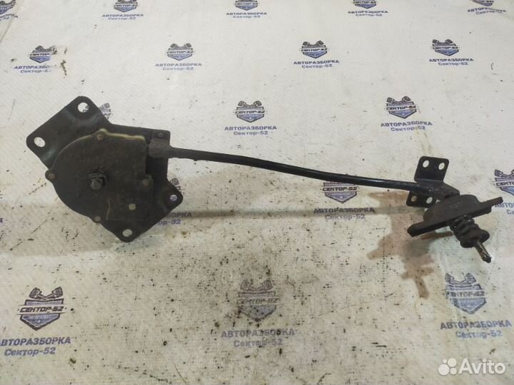 Крепление запасного колеса Hyundai Santa Fe 2