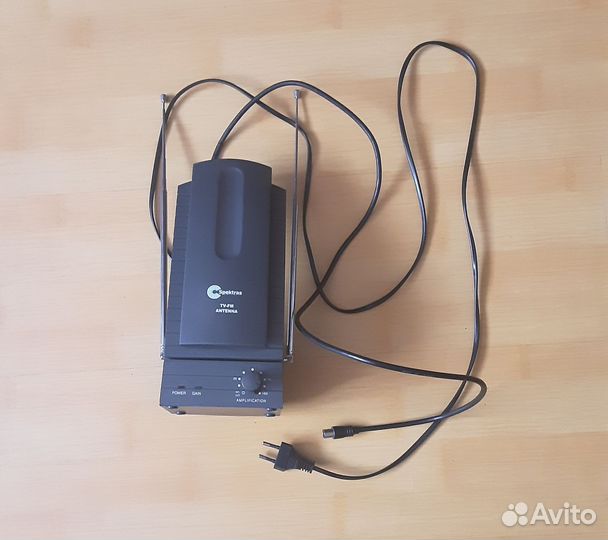 Антенна для тв комнатная с усилителем