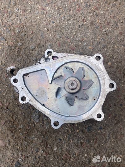 Насос водяной Toyota RAV4 2.2 Diesel