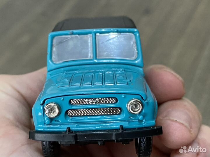 Модель автомобиля УАЗ 469 СССР 1:43