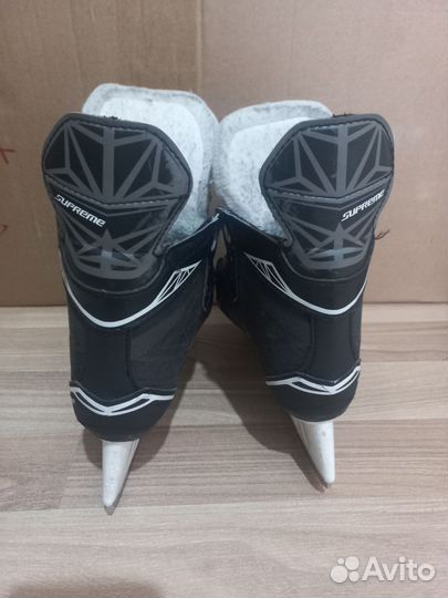 Хоккейные коньки bauer