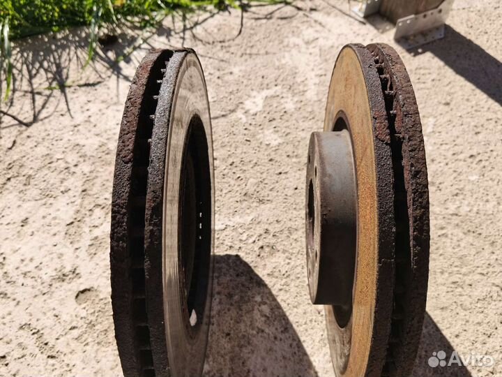 Продам диски тормозные передние на мазда 6 gj