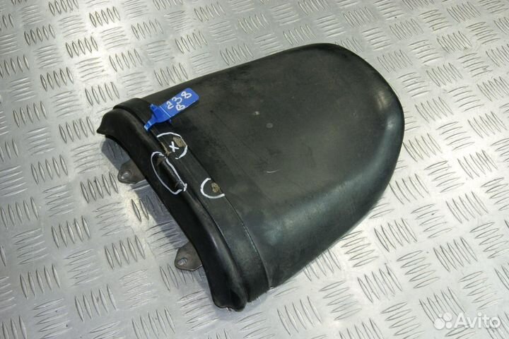 Сидение заднее Suzuki Bandit 250-1