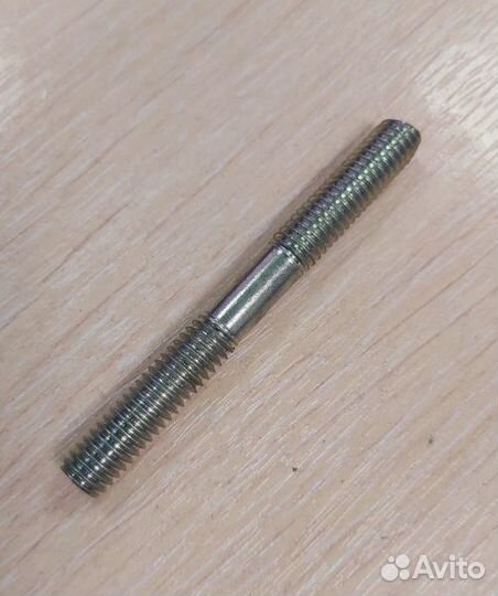 Шпилька каркаса тента прицепа (соединяет стойки к