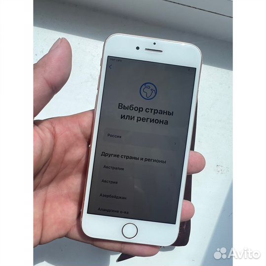 iPhone 8, 64 ГБ