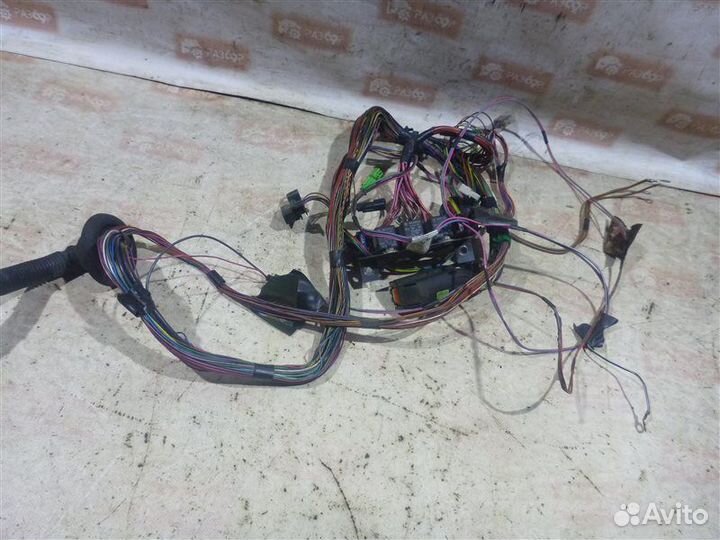 Проводка моторного отсека Лада 2115 седан 2111
