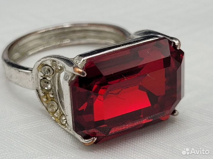 Кольцо Красный Прозрачные камни Jenavi Женави