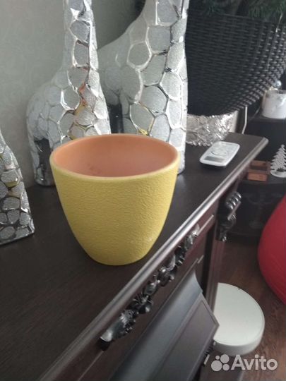 Кашпо для цветов