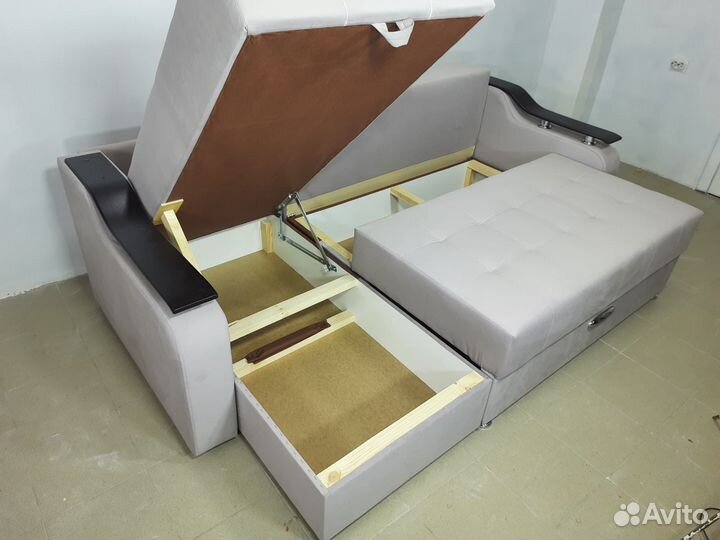 Угловой диван