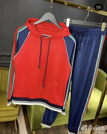 Спортивный костюм