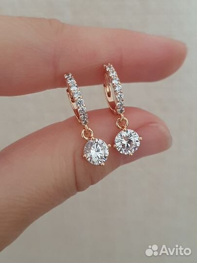 Серьги не вызывают алерги,медицинское золото