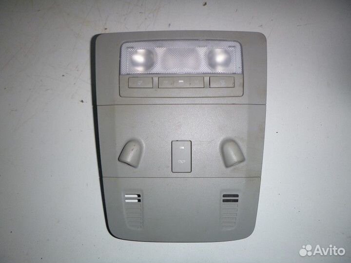 Плафон салона opel astra J 2010