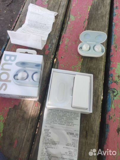 Блютуз наушники Samsung Galaxy buds