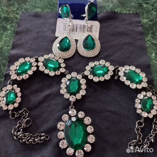 Ожерелье и серьги
