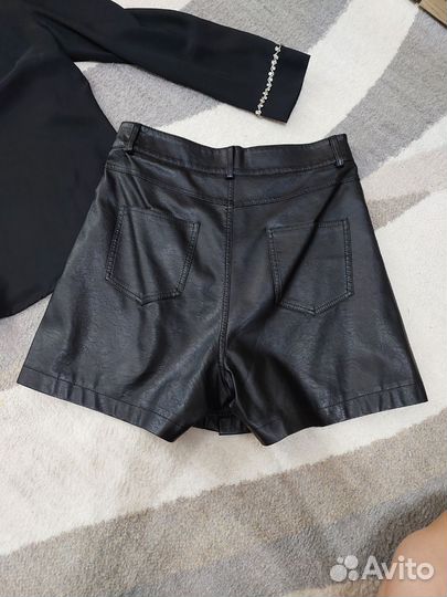 Блузка+юбка шорты кожаная