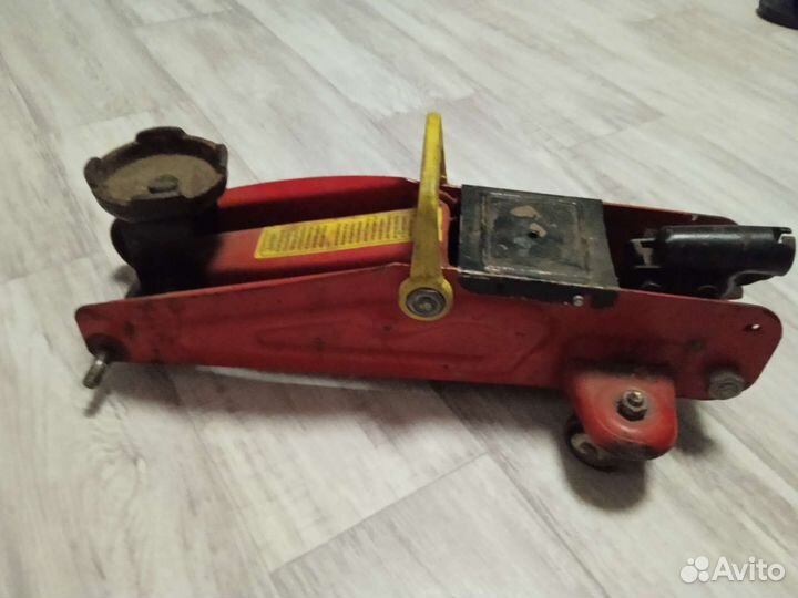 Домкрат для шиномонтажа бу