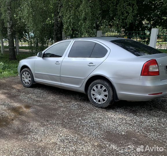 Skoda Octavia 1.6 МТ, 2012, 200 000 км