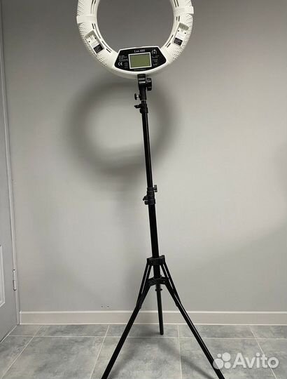 Кольцевая лампа Lux480