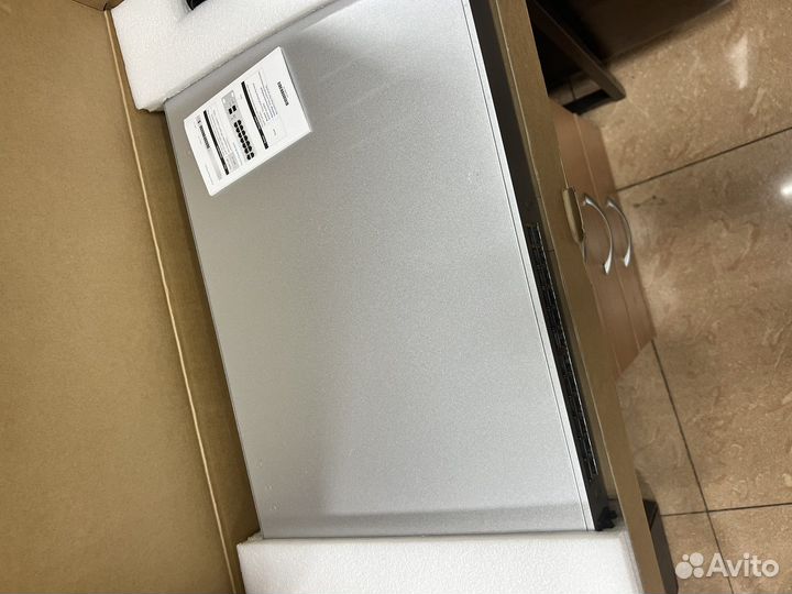 Коммутатор Ubiquiti UniFi Switch US-24-250W