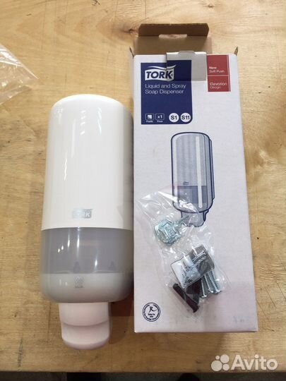 Диспенсера tork