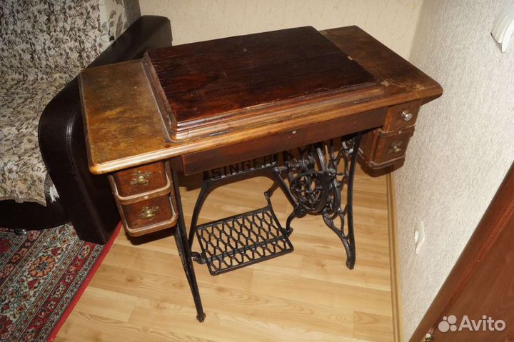 Швейная машина Singer