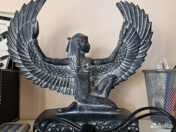 Статуэтка Изида. Происхождение Египет