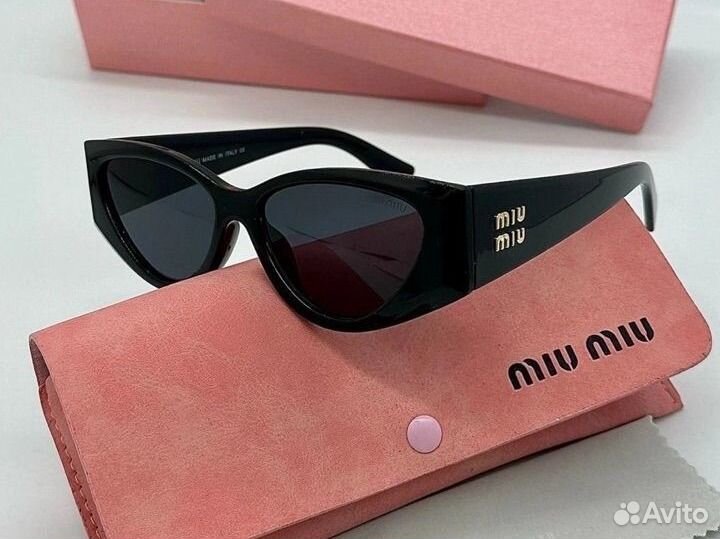 Солнцезащитные очки женские miu-miu