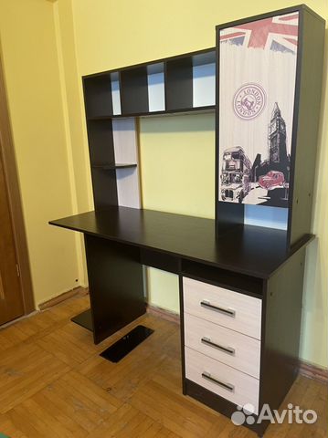 Письменный стол