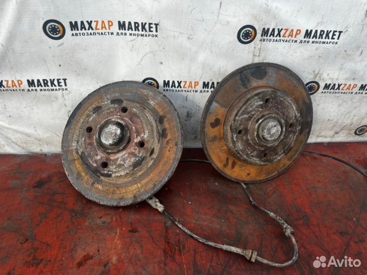 Задняя ступица Peugeot 308 1.6 EP6 2008