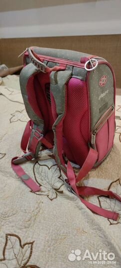 Школьный рюкзак