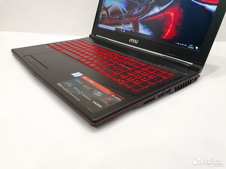 Супер игровой MSI 8 ядер i5-8300H 8Gb GTX1050 SSD