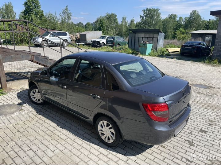 LADA Granta 1.6 МТ, 2016, 106 000 км