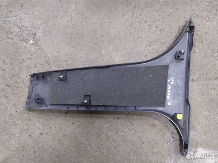 Обшивка стойки правая ford focus 3