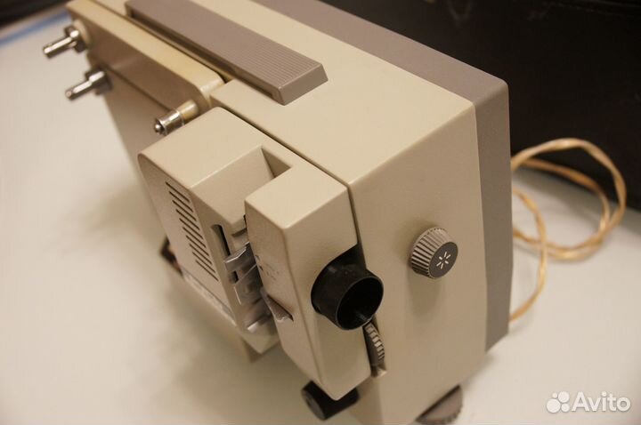 Кинопроектор Русь 8 мм