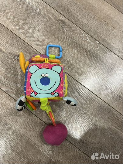 Игрушка жираф и развивающий куб