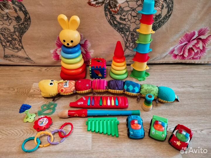 Развивающие игрушки пакетом