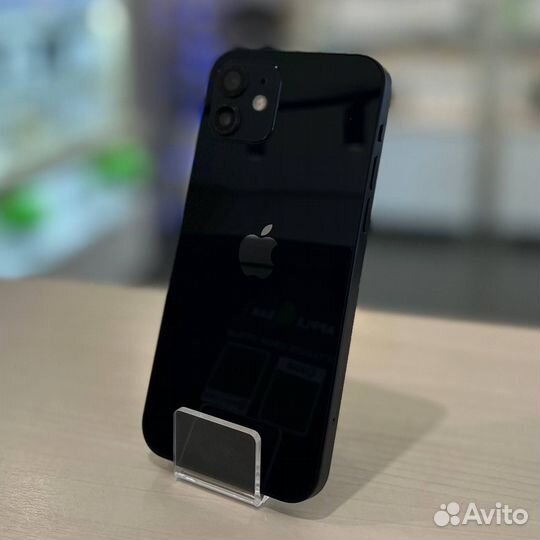 iPhone 12, 64 ГБ