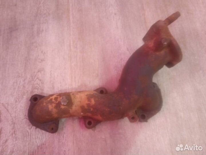 Коллектор выпускной правый Mitsubishi Pajero L141G