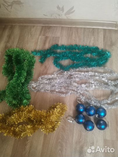 Елочные игрушки