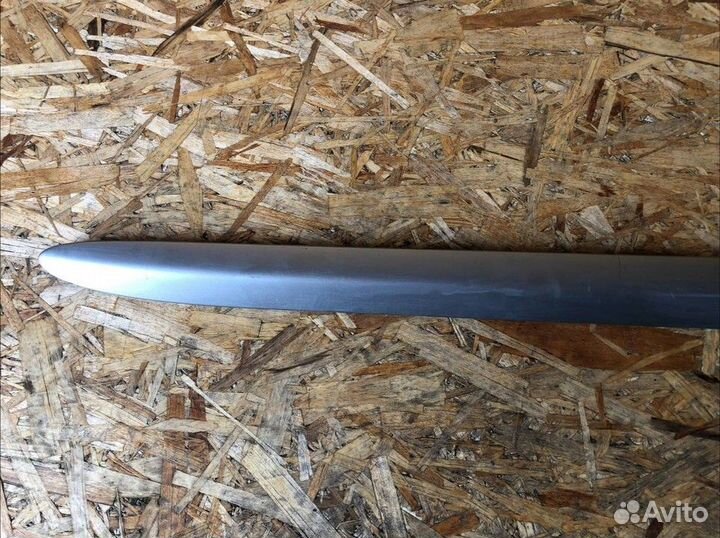 Молдинг двери передние правой Nissan Almera