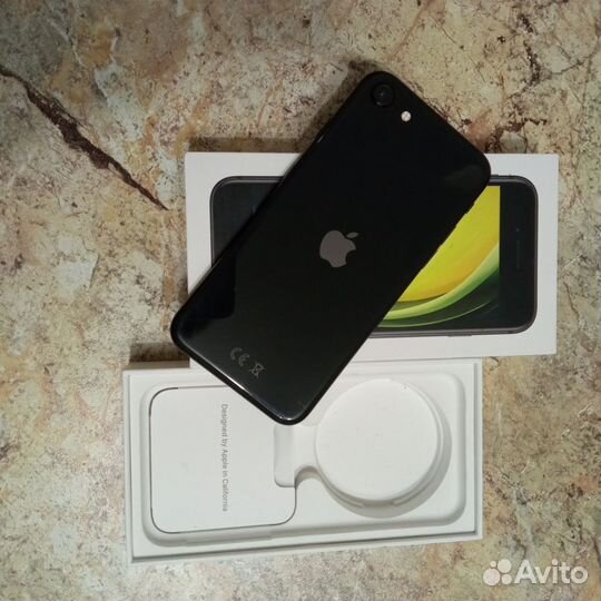 iPhone SE (2020), 64 ГБ