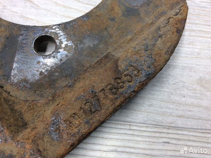 Кронштейн задний левый Opel Astra J A14NET 2012