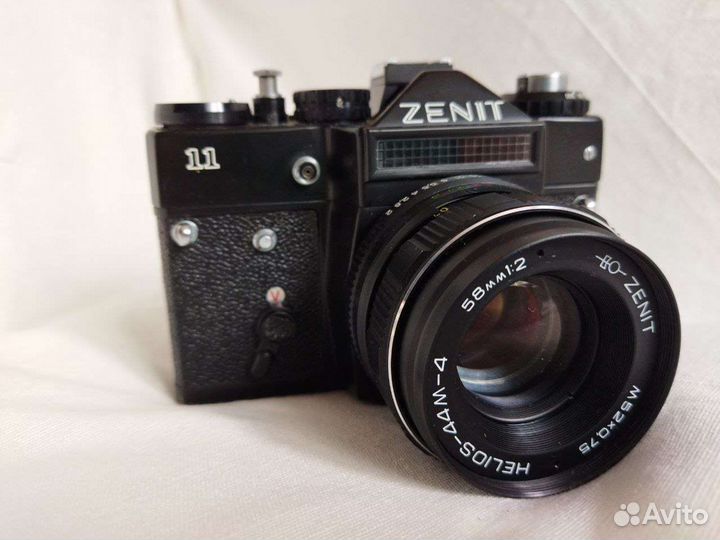 Плёночный фотоаппарат Зенит 11