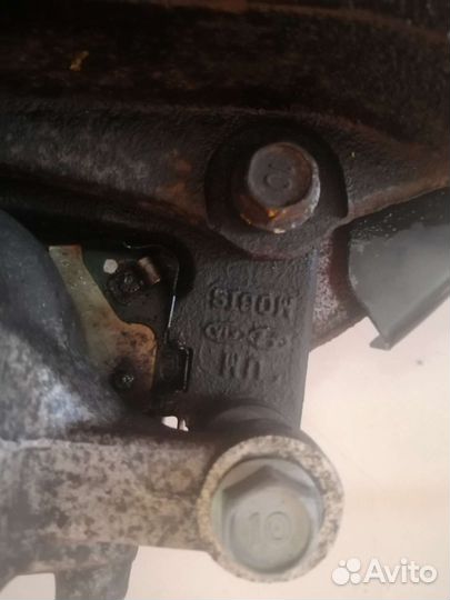 Тормозной диск, ступица, суппорт в сборе