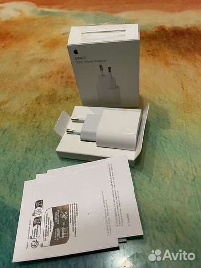 Зарядка на iPhone 20w