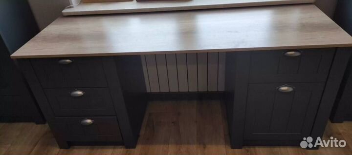 Стол письменный