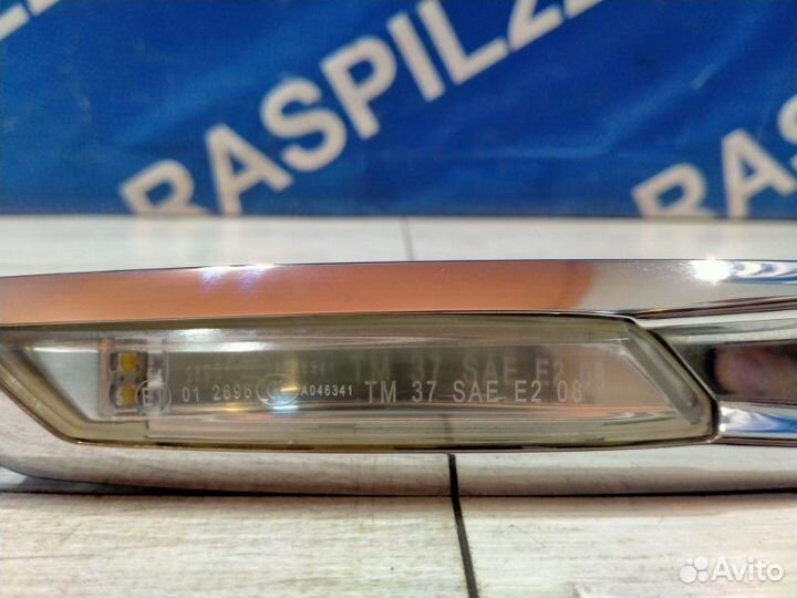 Поворотник в крыле левый Bmw 528I F10 N52B30