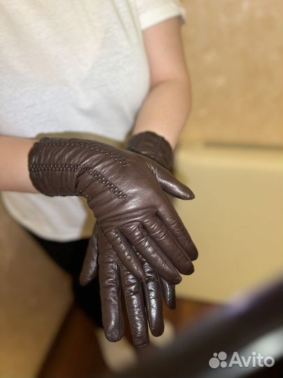 Перчатки женские кожаные новые