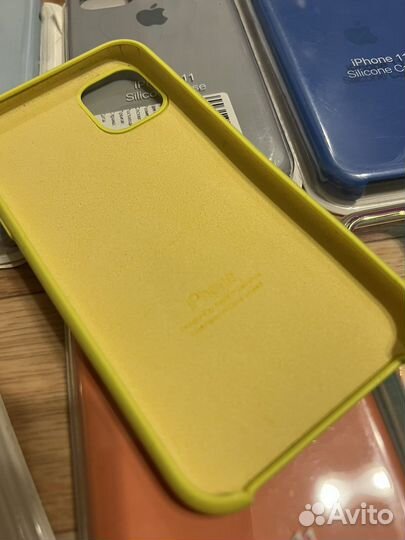 Чехол на iPhone 11